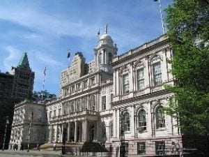 800px-new_york_city_hall.jpg