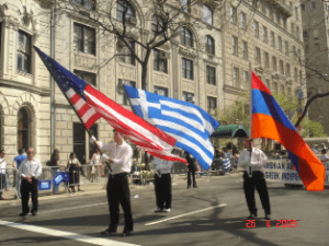 parelasi_5th_ave_armenioi_26_4_09.png