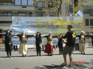 parelasi_5th_ave_pontioi_26_04_09.png